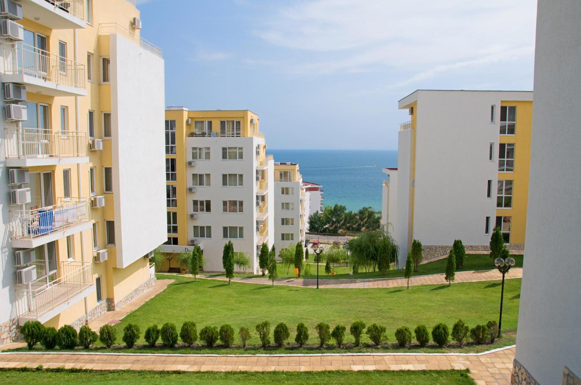 Crown And Imperial Apartments Светий Влас Екстер'єр фото