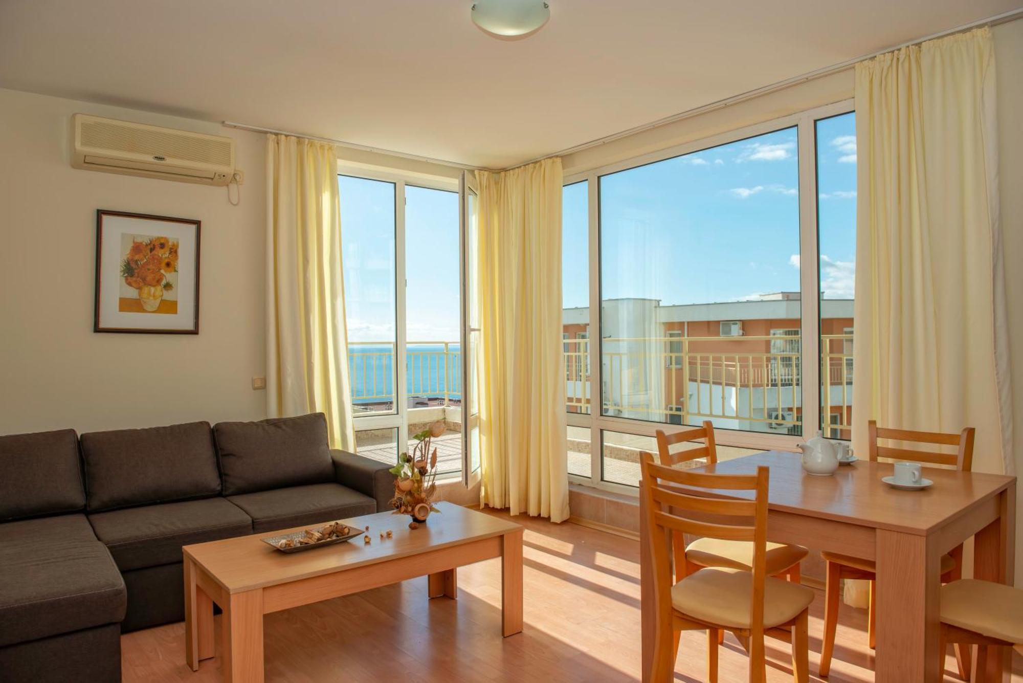 Crown And Imperial Apartments Светий Влас Екстер'єр фото
