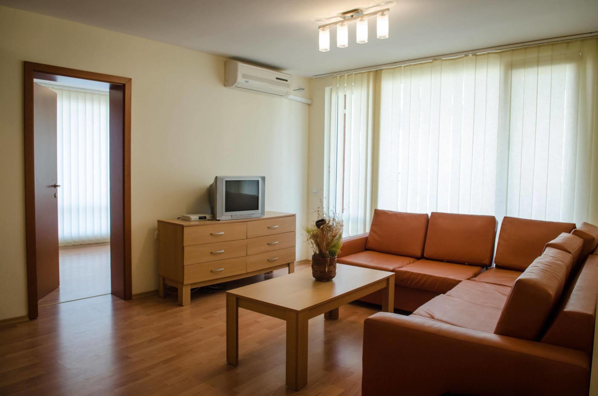 Crown And Imperial Apartments Светий Влас Екстер'єр фото