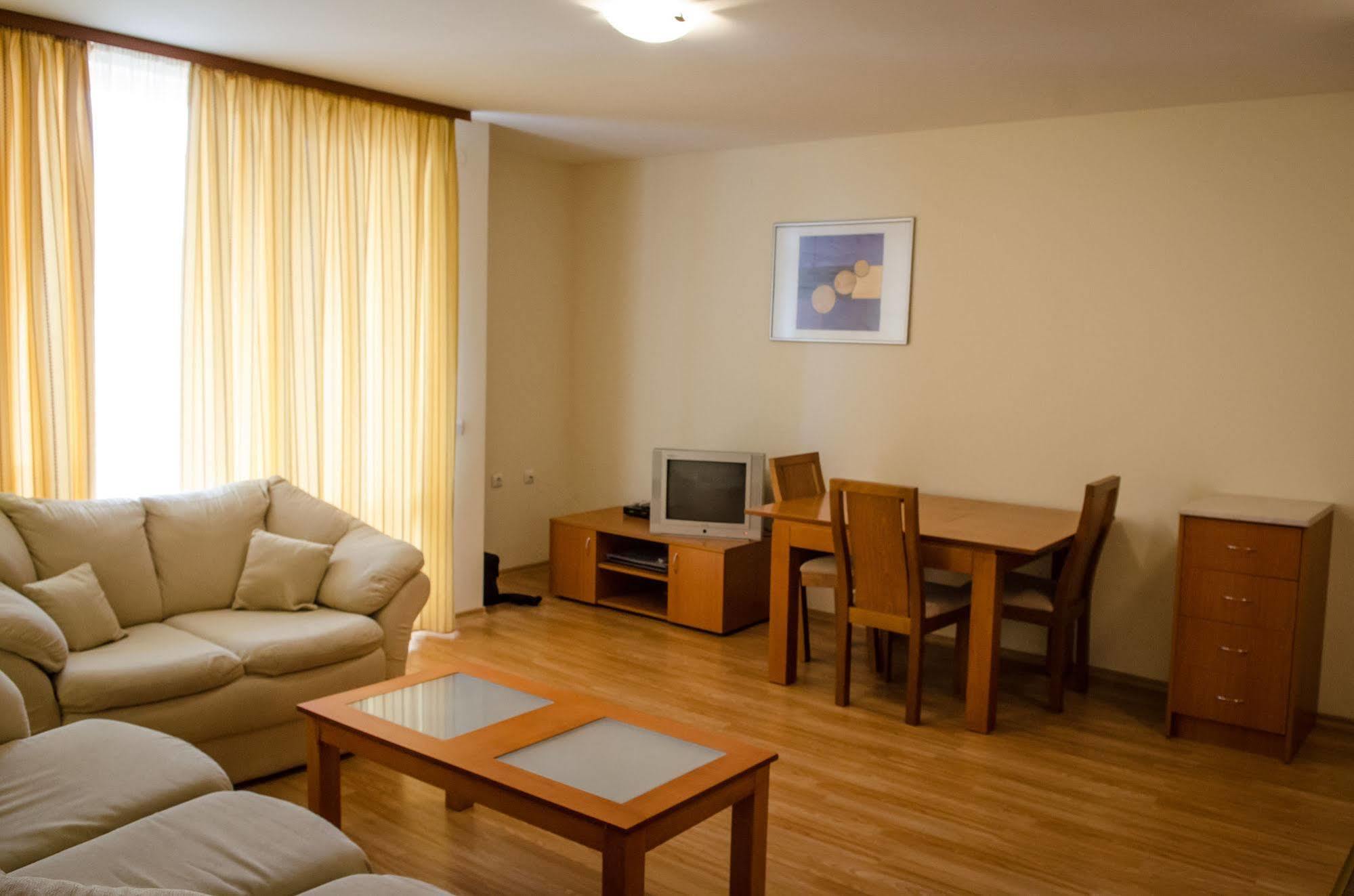 Crown And Imperial Apartments Светий Влас Екстер'єр фото